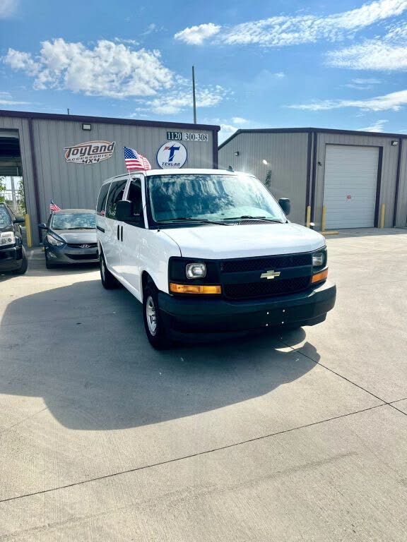 2017 Chevrolet Express Cargo 2500 RWD