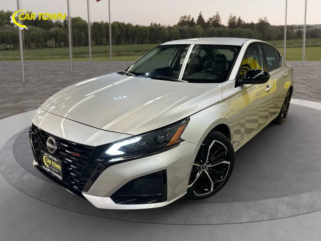 2024 Nissan Altima 2.5 SR FWD
