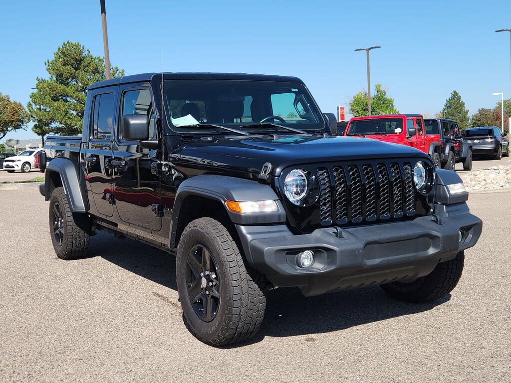 2020 Jeep Gladiator Sport Crew Cab 4WD