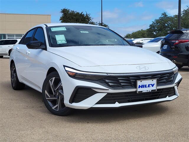 2025 Hyundai Elantra SEL Sport FWD