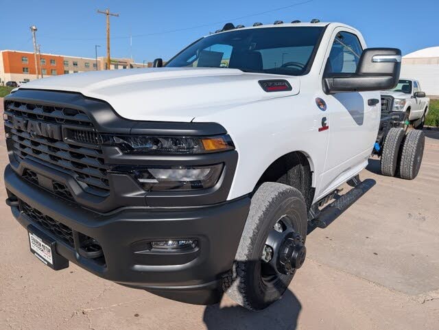 2026 RAM 3500 Chassis Tradesman Regular Cab LB DRW 4WD