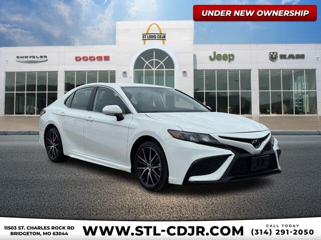 2024 Toyota Camry SE FWD