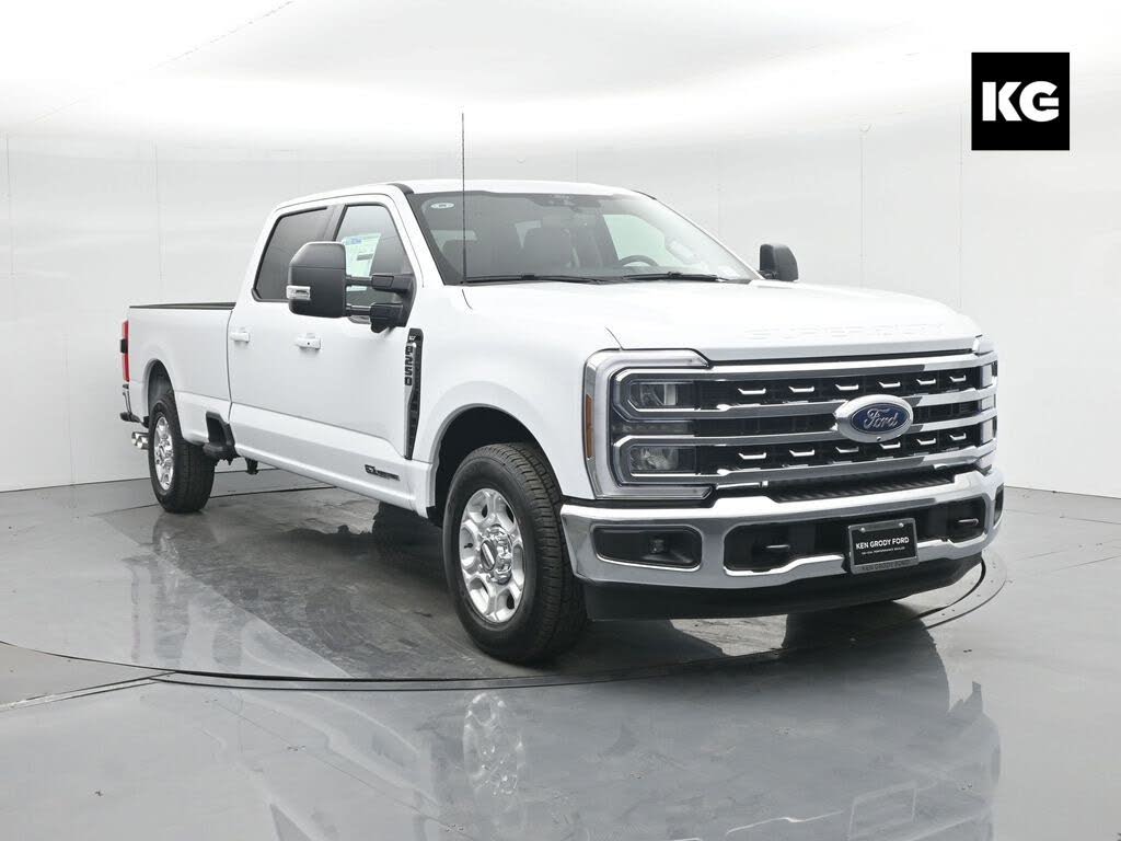 2026 Ford F-250 Super Duty XLT Crew Cab RWD