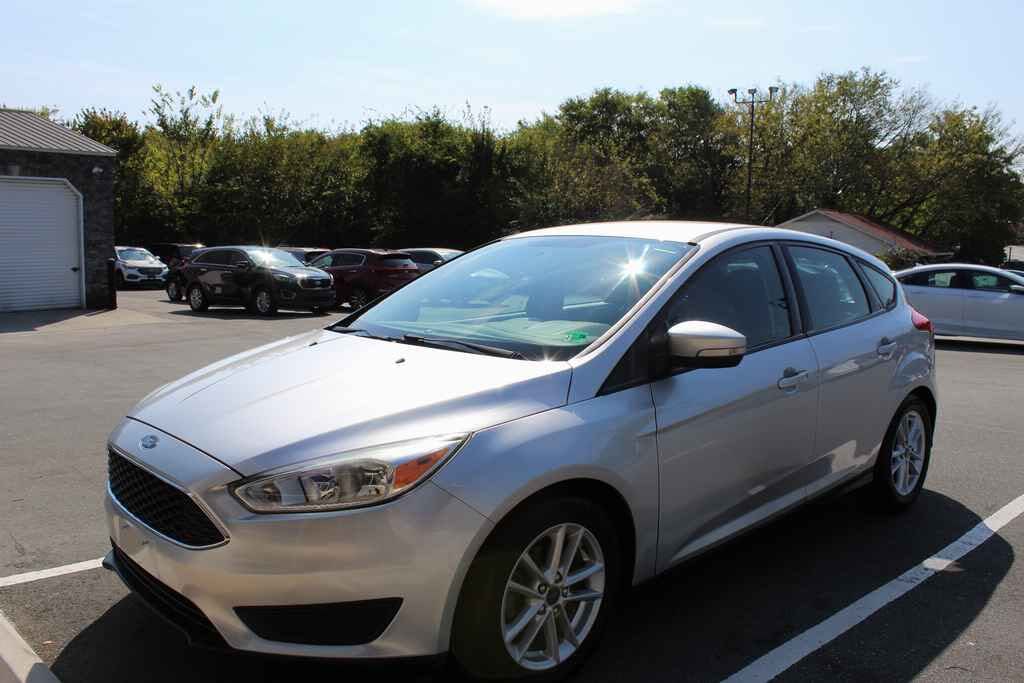 2016 Ford Focus SE Hatchback