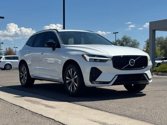 2025 Volvo XC60 B5 Core Dark Theme AWD