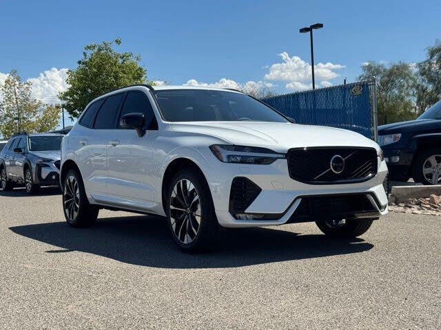 2026 Volvo XC60 B5 Plus AWD