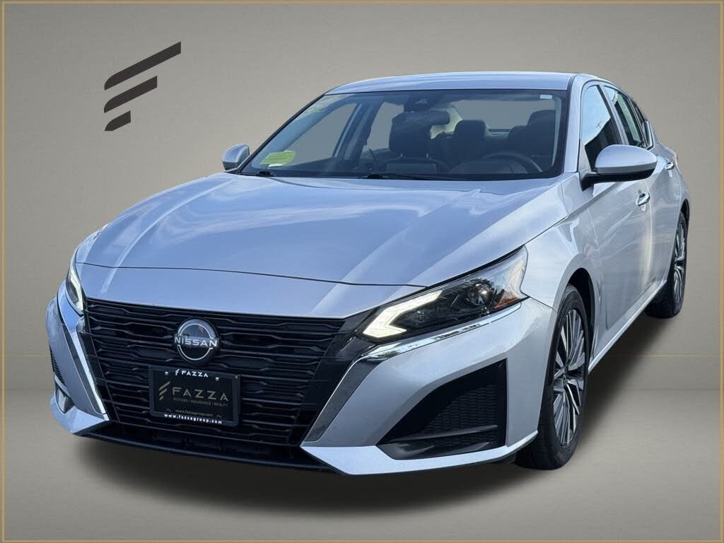 2023 Nissan Altima 2.5 SV FWD
