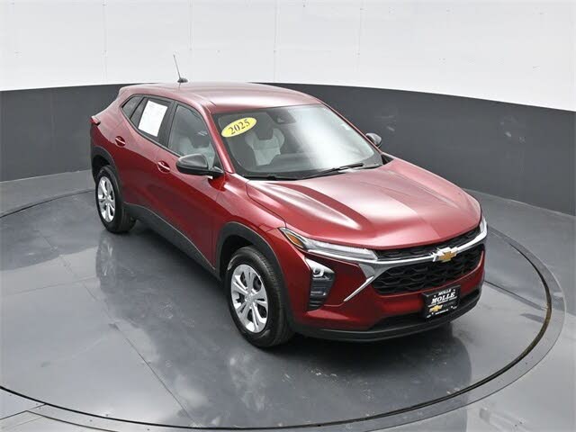 2025 Chevrolet Trax LS FWD