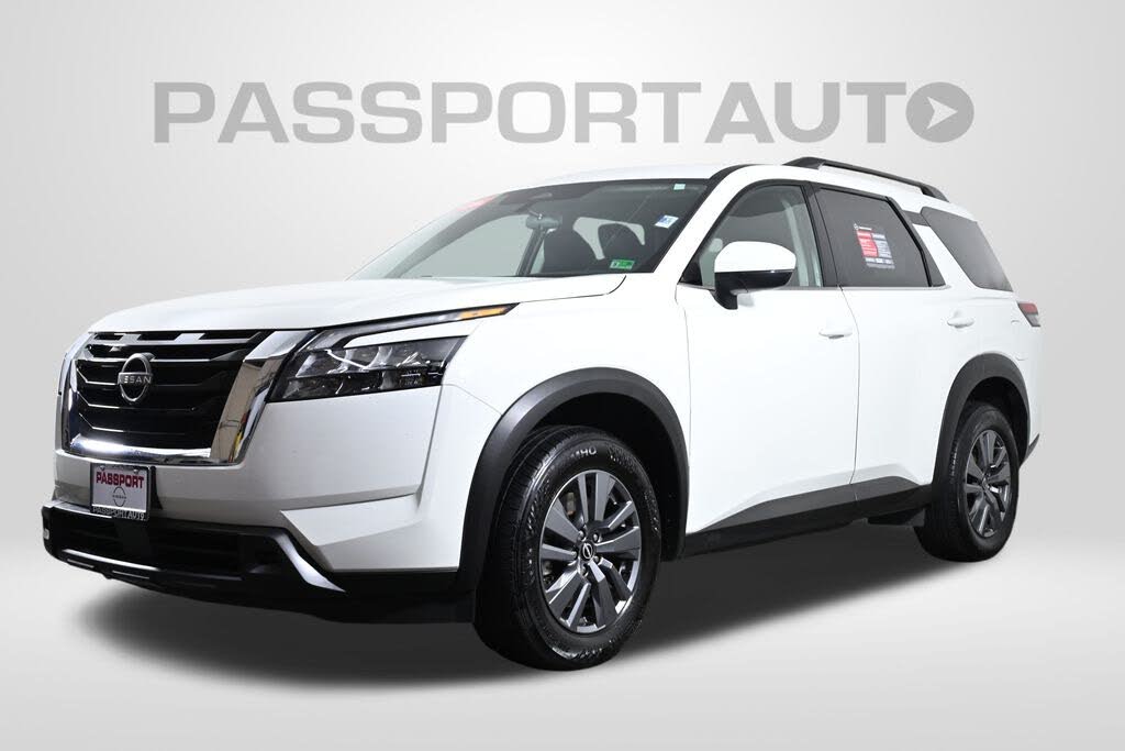 2025 Nissan Pathfinder SV 4WD