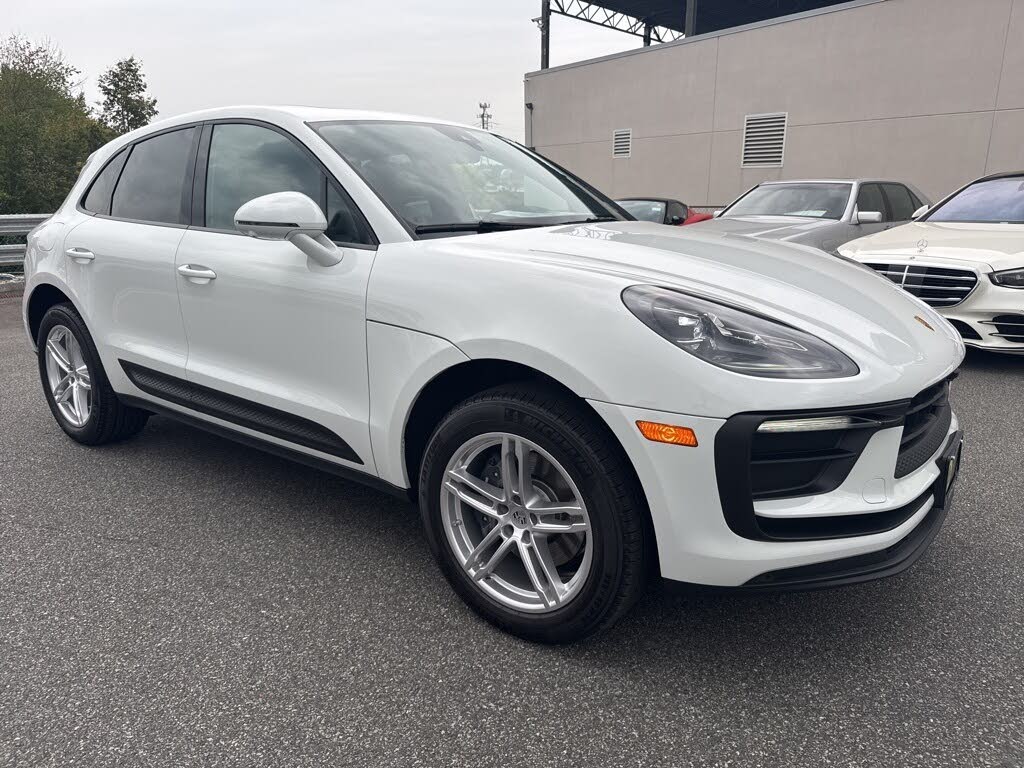 2025 Porsche Macan