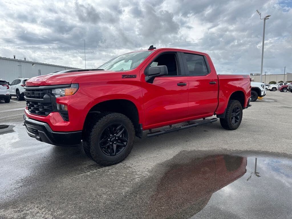 2024 Chevrolet Silverado 1500 Custom Trail Boss Crew Cab 4WD