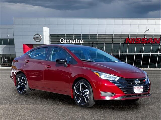 2025 Nissan Versa SR FWD