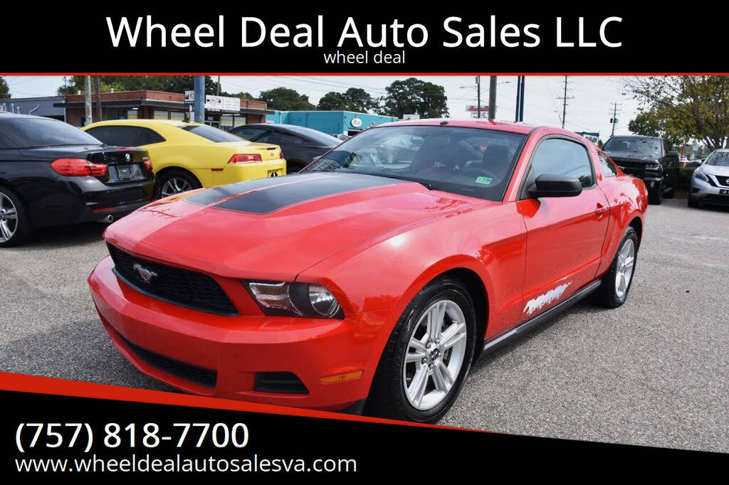 2012 Ford Mustang V6 Premium Coupe RWD