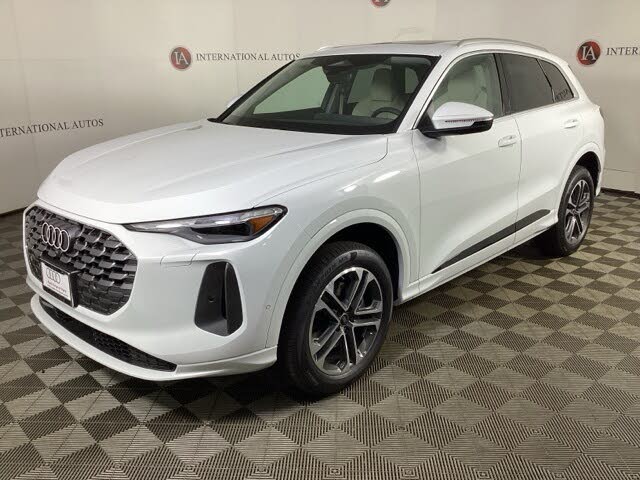 2025 Audi Q5 quattro Premium Plus 40 TFSI