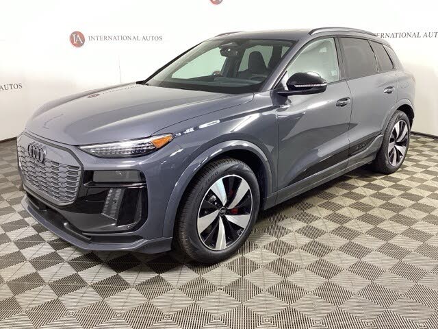 2025 Audi SQ6 e-tron quattro Premium Plus