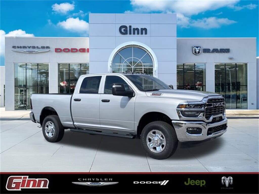 2025 RAM 2500 Tradesman Crew Cab 4WD