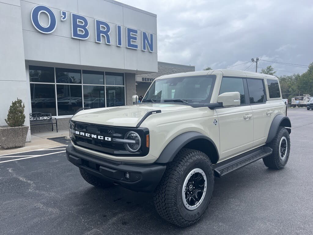 2025 Ford Bronco Outer Banks 4-Door 4WD