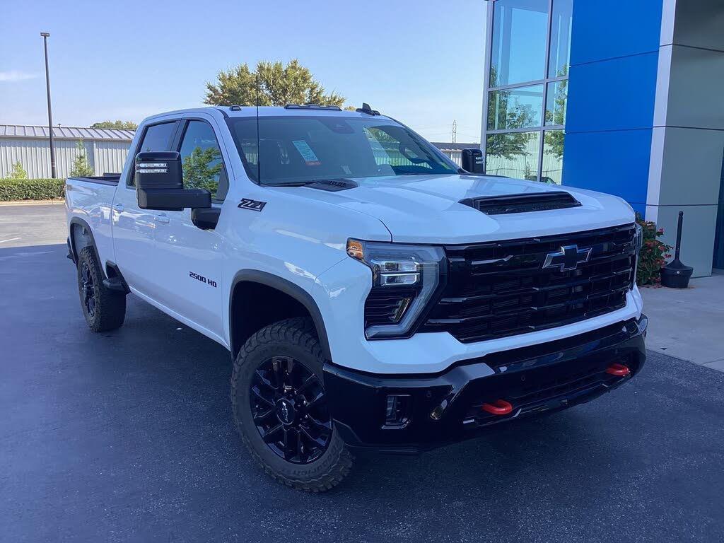 2025 Chevrolet Silverado 2500HD LT Crew Cab 4WD