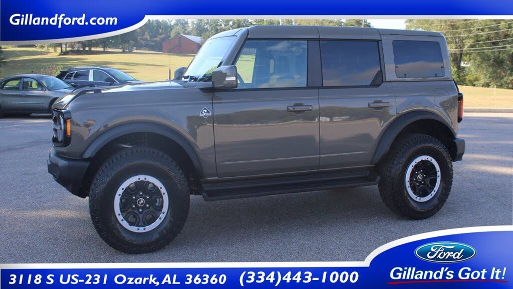 2025 Ford Bronco Outer Banks 4-Door 4WD