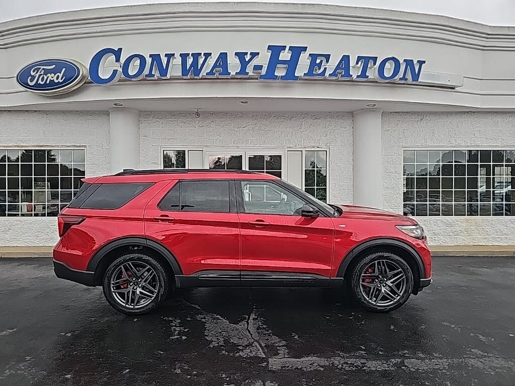 2025 Ford Explorer ST-Line AWD