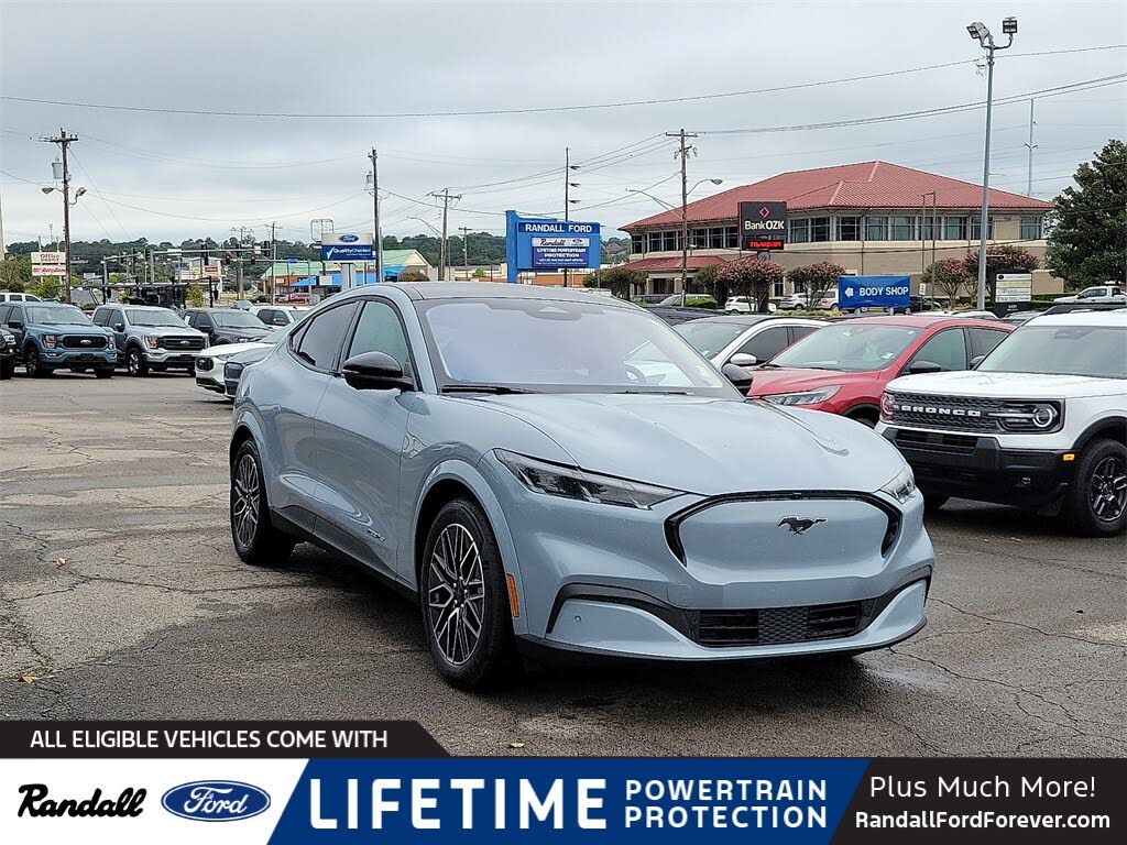 2025 Ford Mustang Mach-E Premium RWD