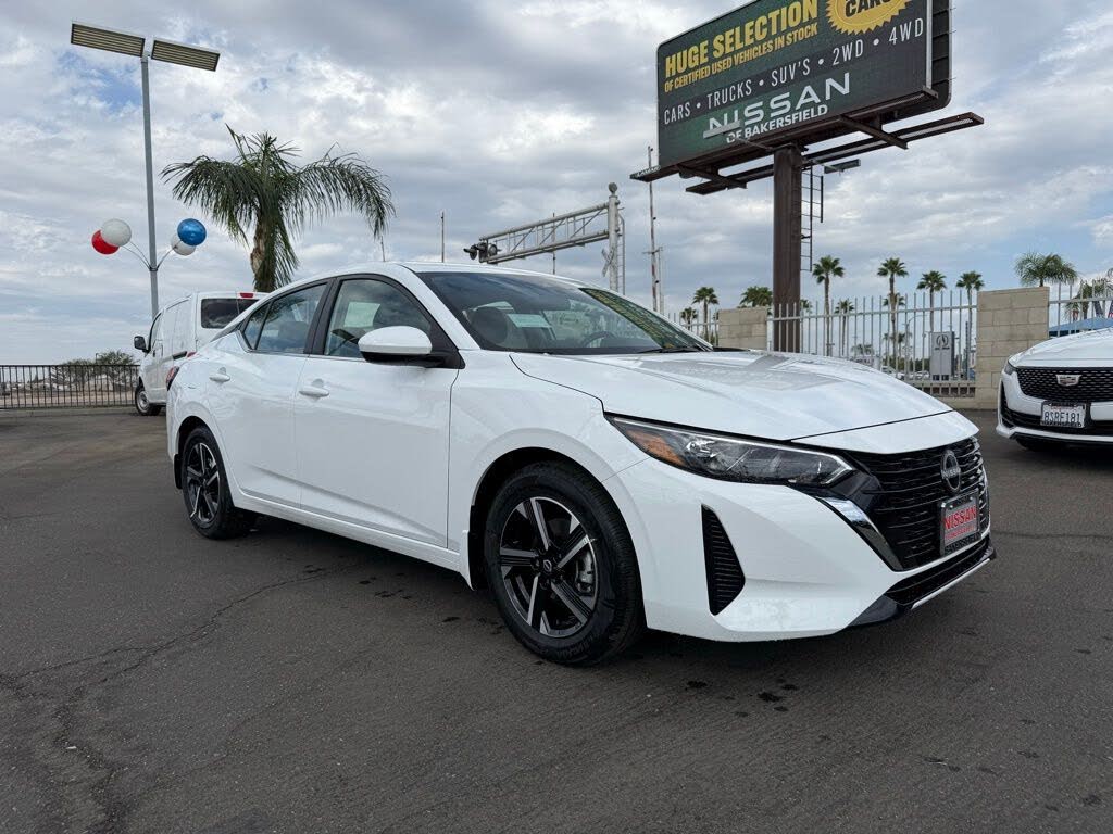 2025 Nissan Sentra SV FWD