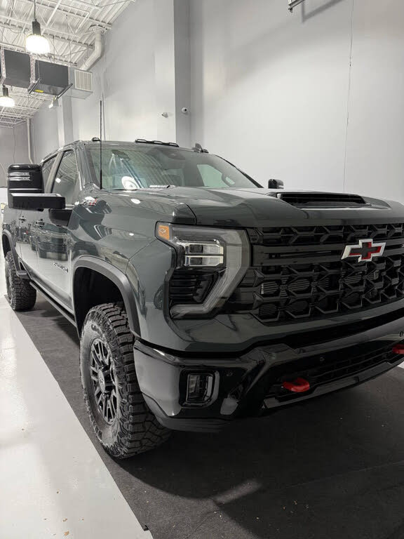 2026 Chevrolet Silverado 2500HD ZR2 Crew Cab 4WD