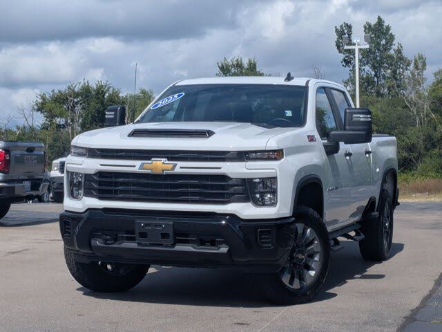 2025 Chevrolet Silverado 2500HD Custom Crew Cab 4WD