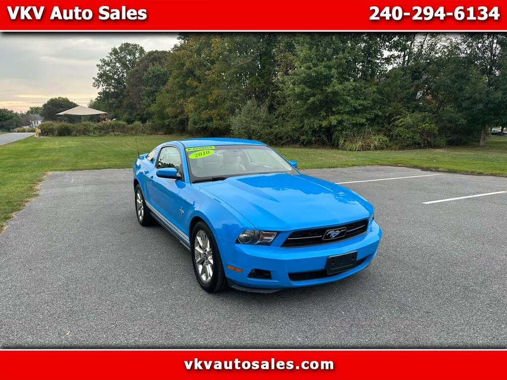 2010 Ford Mustang V6 Coupe RWD
