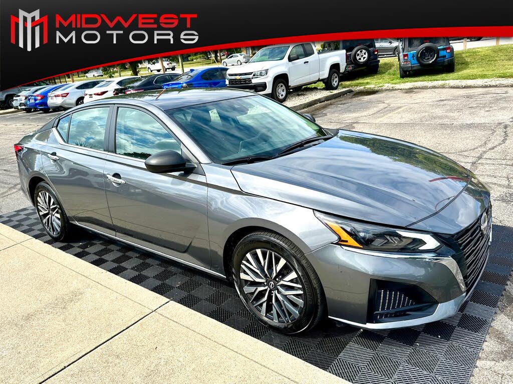 2025 Nissan Altima 2.5 SV FWD