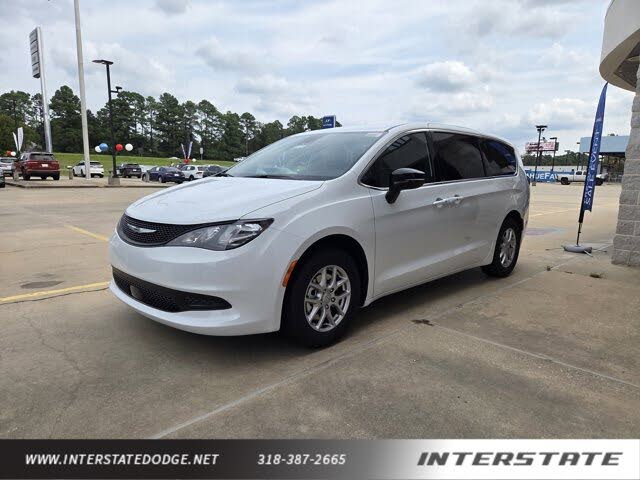 2026 Chrysler Voyager LX FWD