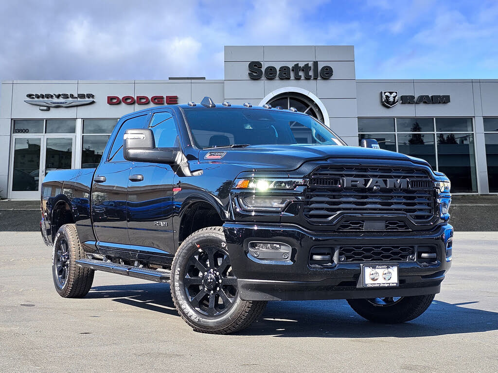 2026 RAM 2500 Big Horn Crew Cab 4WD