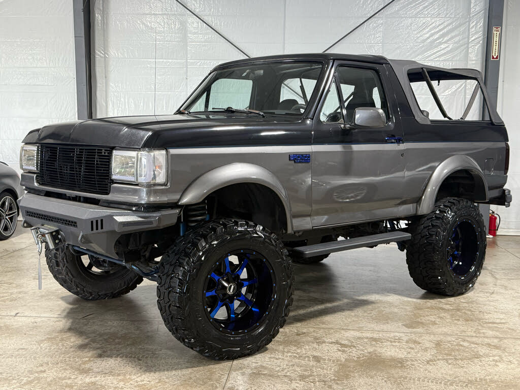 1989 Ford Bronco Custom 4WD