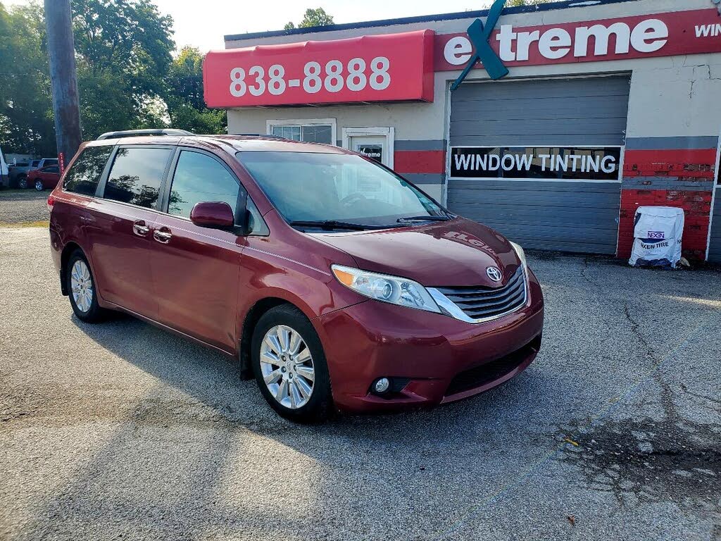 2011 Toyota Sienna XLE 7-Passenger AWD