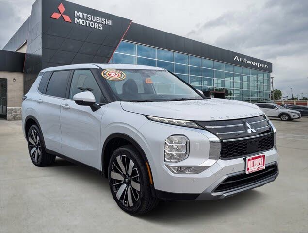 2025 Mitsubishi Outlander SE FWD