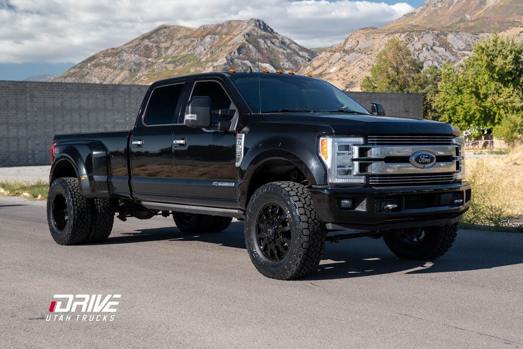 2019 Ford F-350 Super Duty Limited Crew Cab LB DRW 4WD