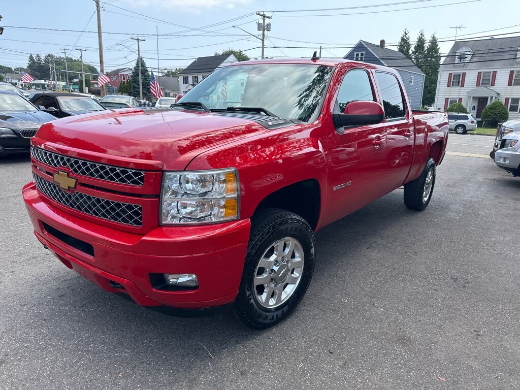 2013 Chevrolet Silverado 2500HD LT Crew Cab 4WD