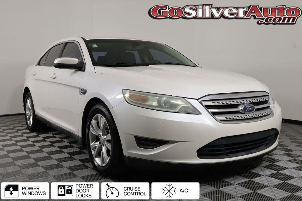 2010 Ford Taurus SEL