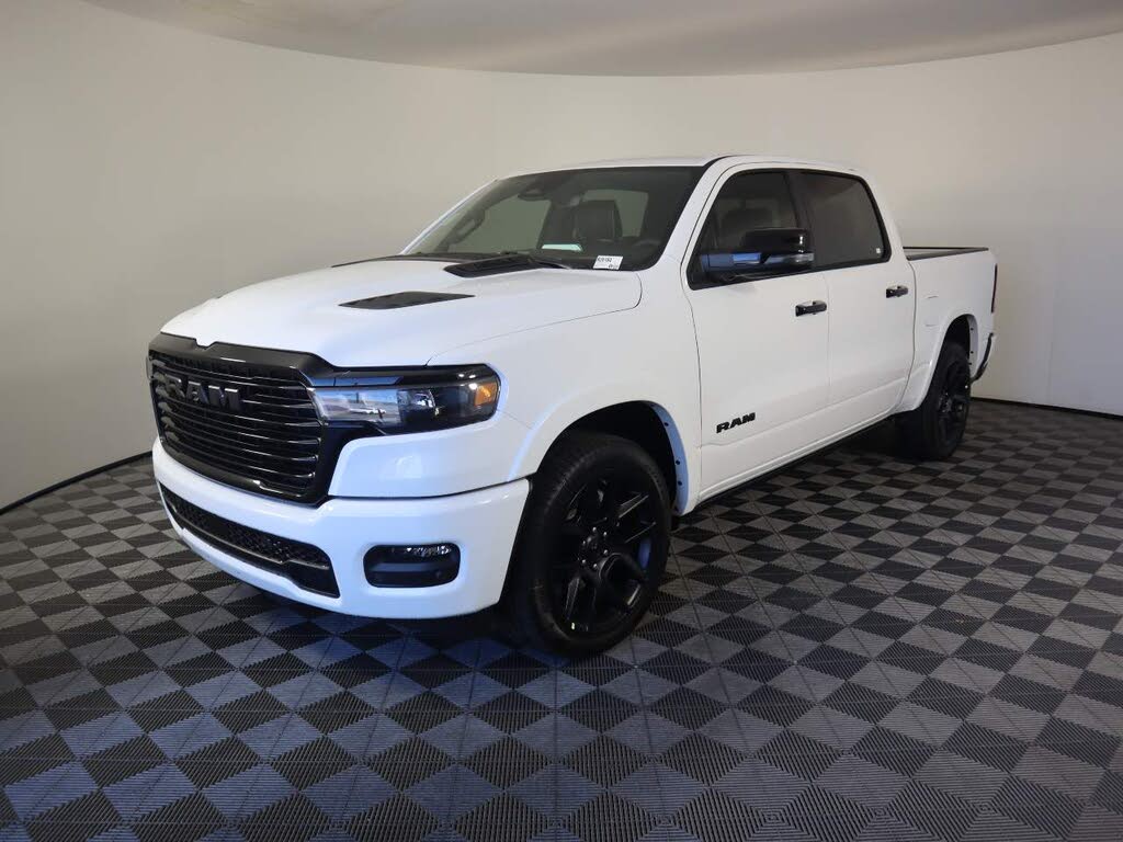 2026 RAM 1500 Laramie Crew Cab 4WD