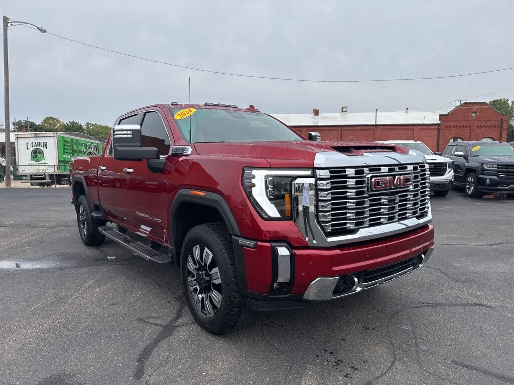 2024 GMC Sierra 2500HD Denali Crew Cab 4WD