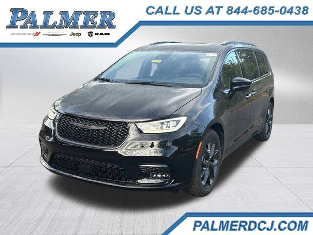 2026 Chrysler Pacifica Limited FWD