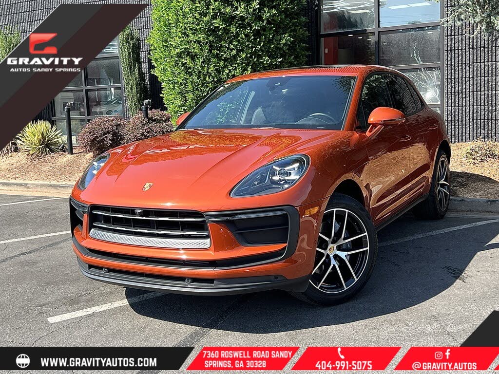 2022 Porsche Macan AWD