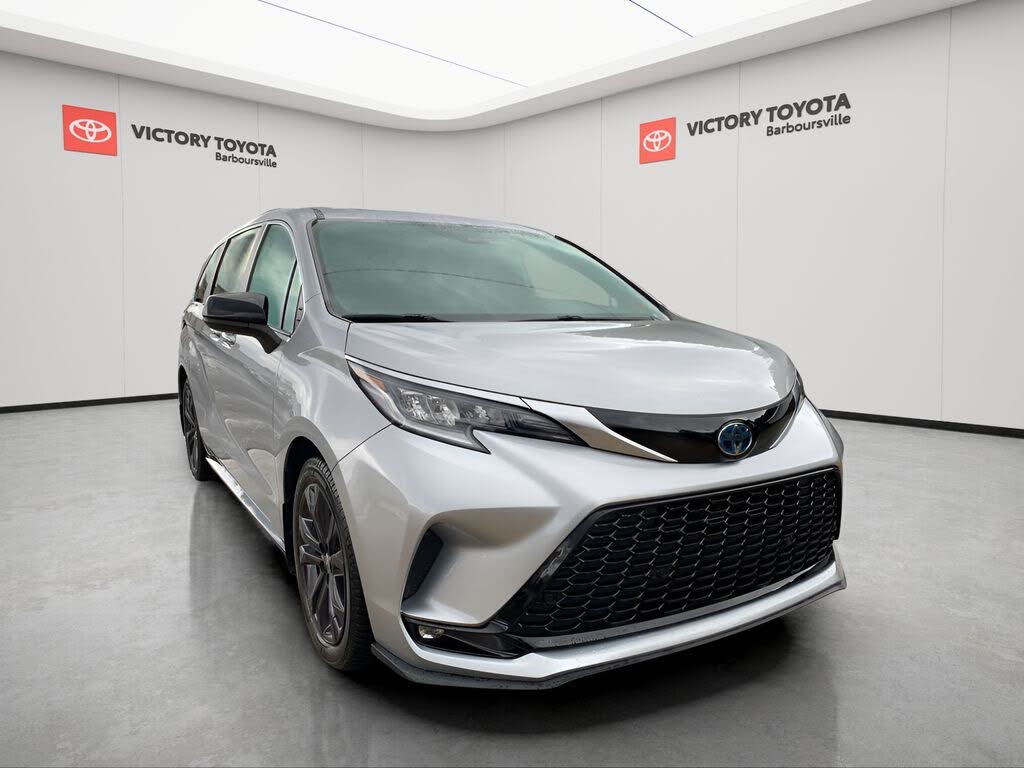 2023 Toyota Sienna XSE 7-Passenger FWD