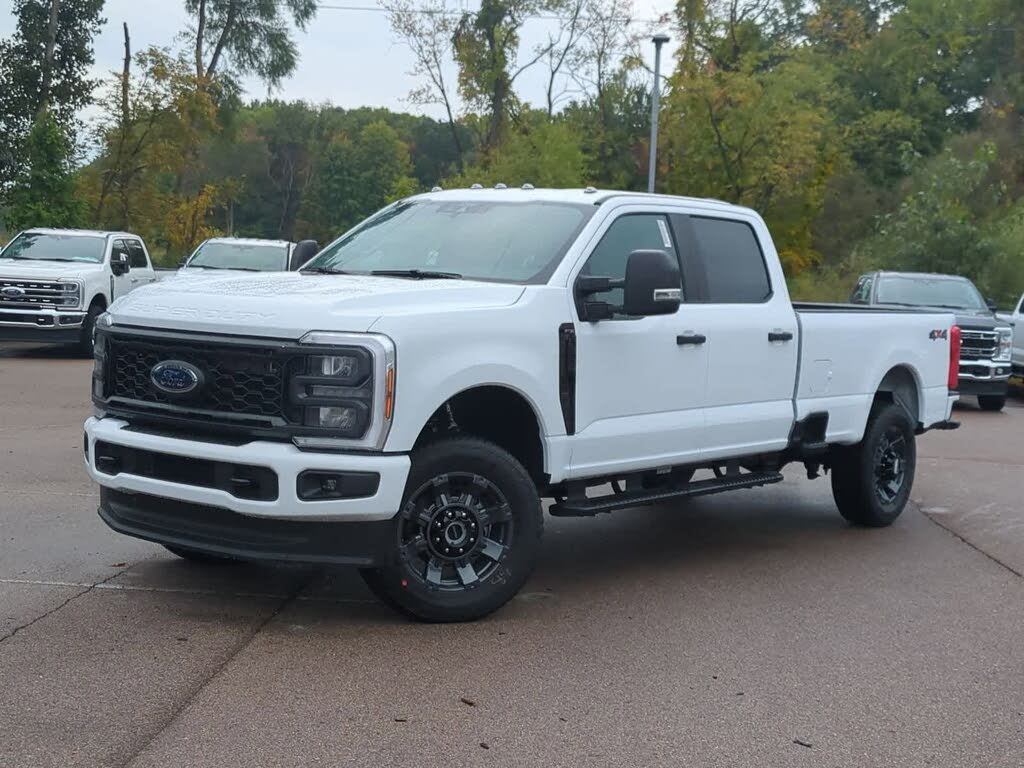 2026 Ford F-350 Super Duty XL Crew Cab 4WD