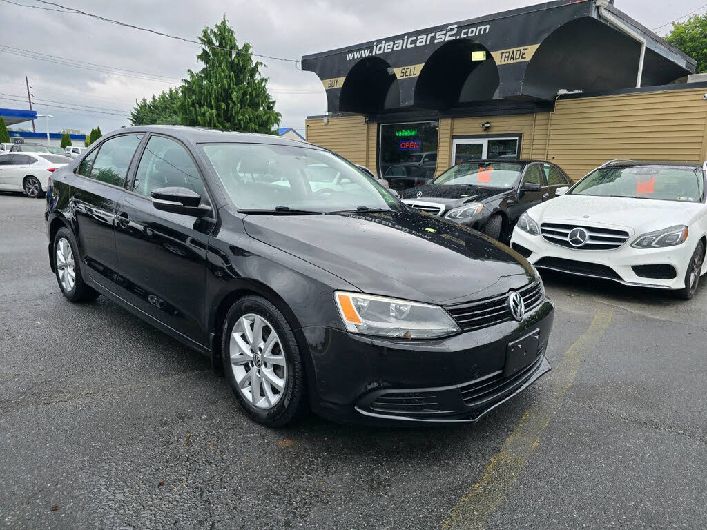 2012 Volkswagen Jetta SE with Conv and Sunroof