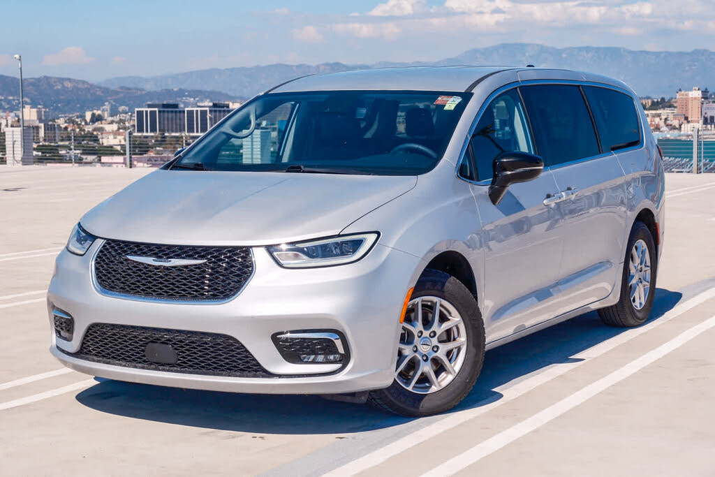 2024 Chrysler Pacifica Touring L FWD