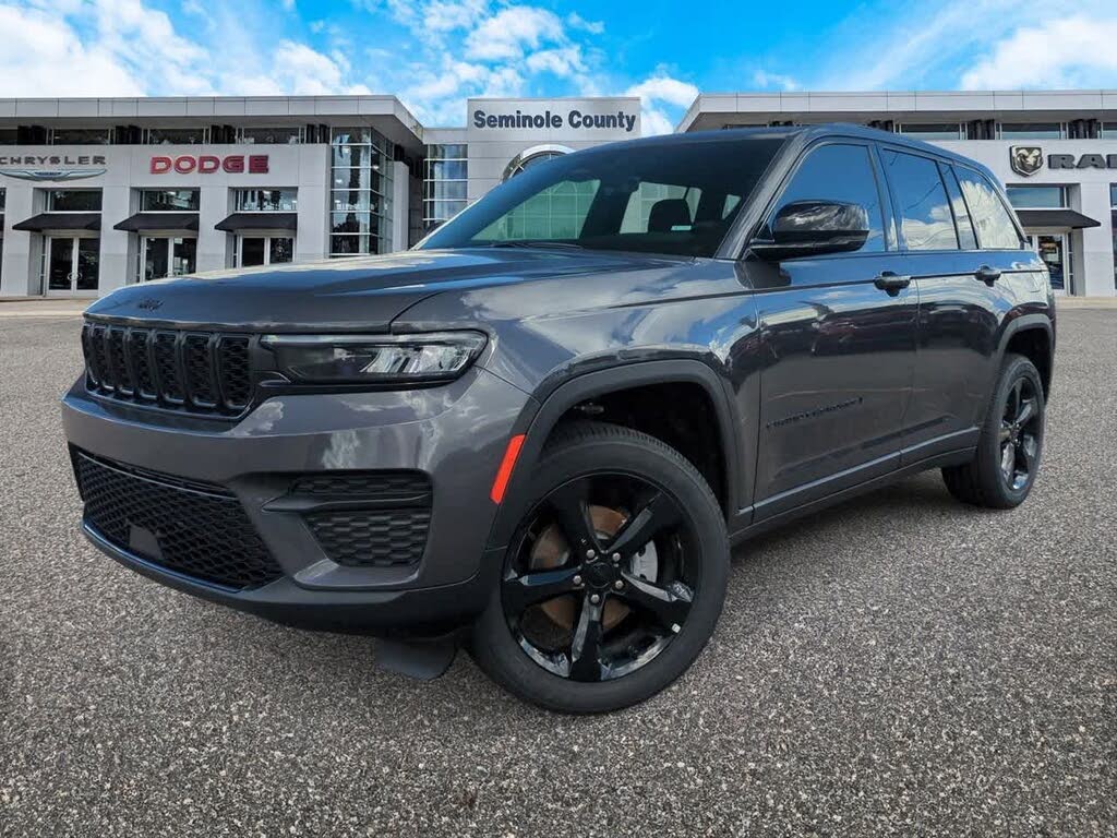 2025 Jeep Grand Cherokee Laredo 4WD