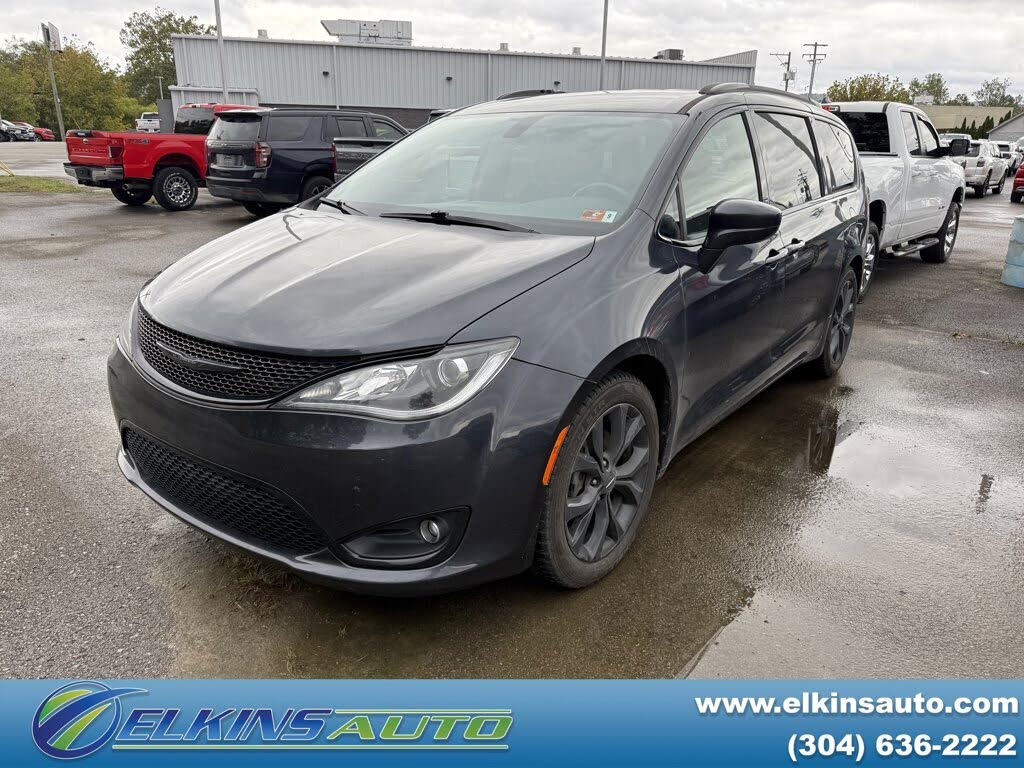 2020 Chrysler Pacifica Touring L FWD