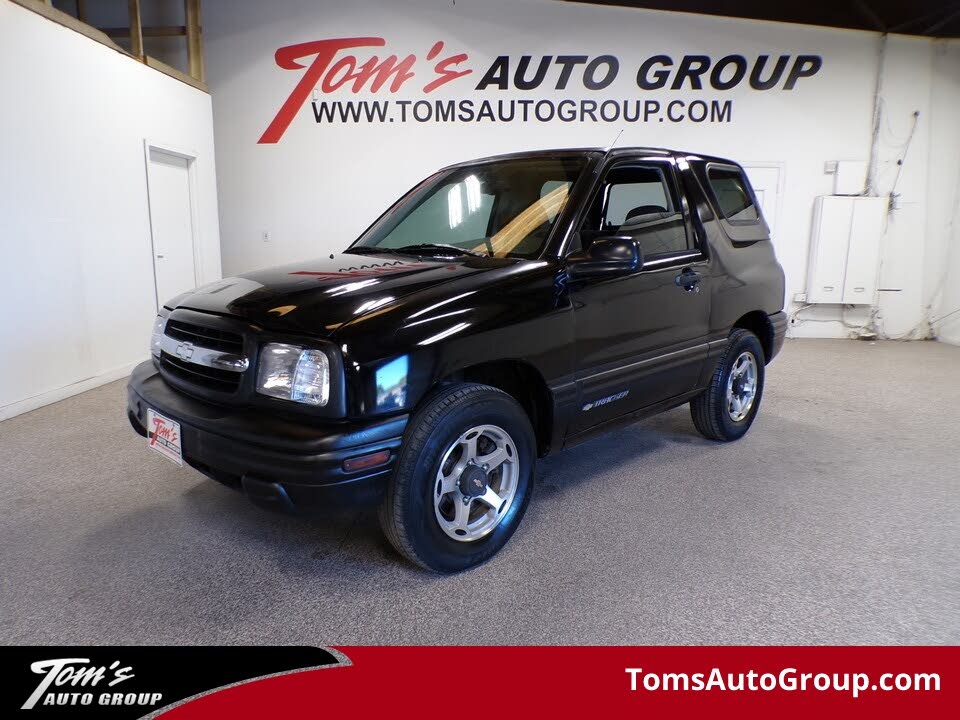 2000 Chevrolet Tracker 2-Door Soft Top RWD