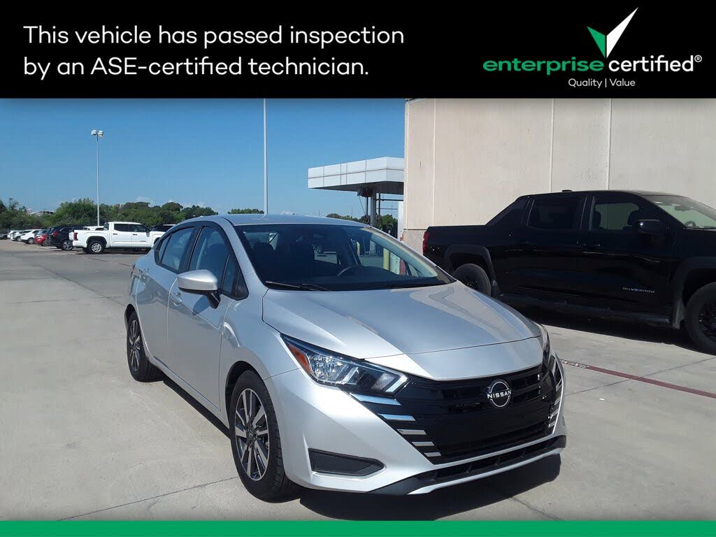 2023 Nissan Versa SV FWD